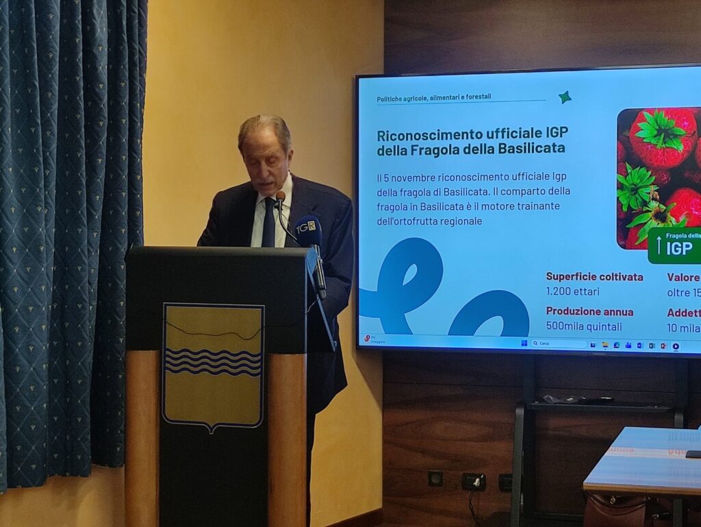 Foto a corredo del comunicato stampa sulla conferenza stampa di fine anno del Presidente Vito Bardi