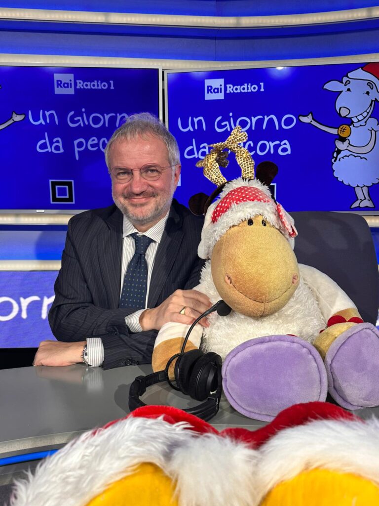 CLAUDIO BORGHI: VILLA SALVINI? CASA NORMALE, DENTRO ANCHE UFFICI; SCALA INGRESSO PERICOLOSA; PERCHE’ NESSUNO PARLA DI PALAZZO GENTILONI A VIA NAZIONALE?