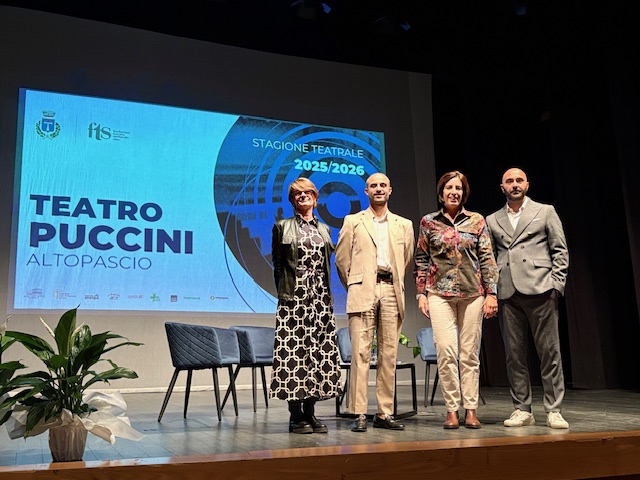 Al via con grande successo la stagione del Teatro “G. Puccini” di Altopascio: platea piena e record di abbonamenti | Comunicato stampa e foto