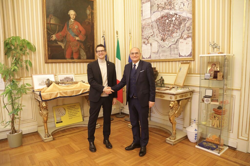 Foto notizia – Il Sindaco incontra in Municipio il nuovo Questore di Parma