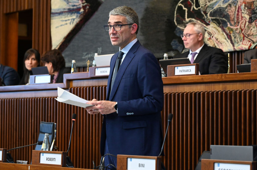 (ACON) BILANCIO/5. OK ART 9: 685 MLN AD AUTONOMIE, MINORANZE E CORREGIONALI