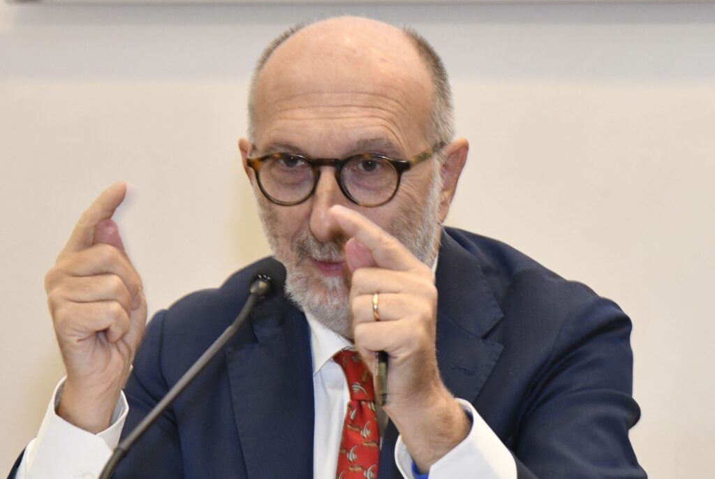(ARC) Cal: Riccardi, approvato pacchetto misure di sostegno socio-sanitario