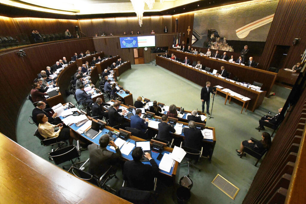 (ACON) +FLASH FVG. OK MANOVRA 2026: NUOVO RECORD CON 6,5 MLD, 3,7 PER SANIT+