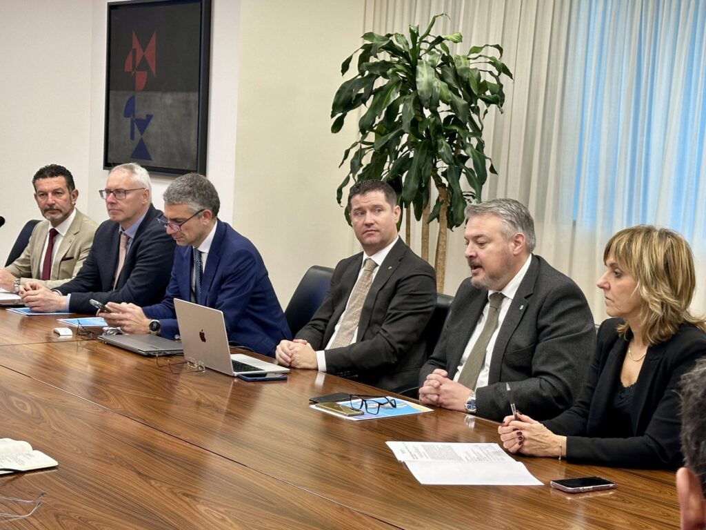 (ACON) BILANCIO. BERNARDIS-MAURMAIR: 1,2 MLN A TUTELA FRIULANO SVOLTA STORICA