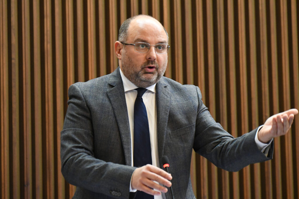 (ACON) MONTAGNA. MORETTI (PD): CONTRO MENTIL IGNOBILE CAMPAGNA DIFFAMATORIA