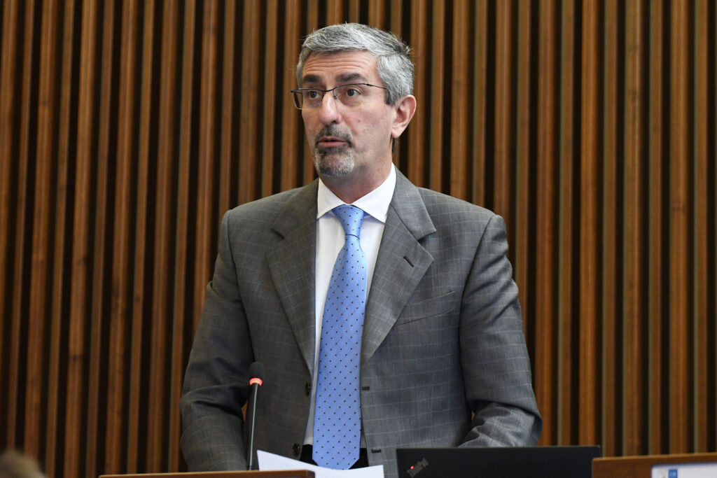 (ACON) BILANCIO. CARLI (PD): MANOVRA CHE PENSA ALL’OGGI E POCO AL FUTURO