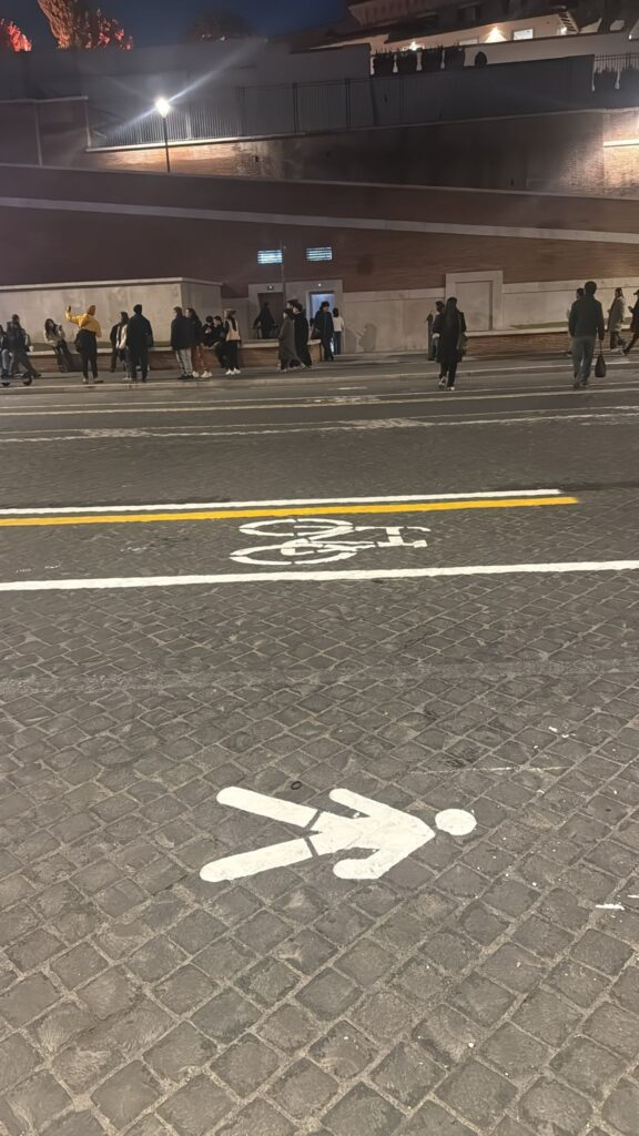 PATANÈ: “NUOVA SEGNALETICA SU VIA DEI FORI IMPERIALI CON PISTA CICLABILE E PIÙ SPAZIO PEDONALE”