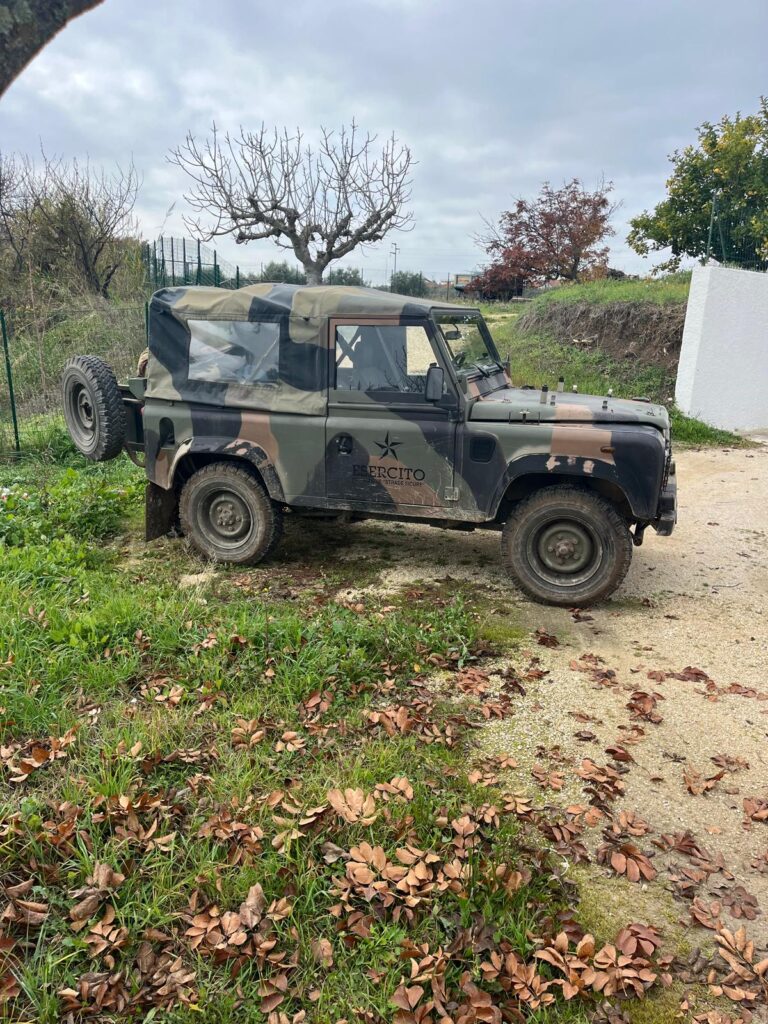 Intervento del genio dell’esercito ad Ortona per la bonifica di una granata da 155 mm inesplosa risalente alla Seconda Guerra Mondiale