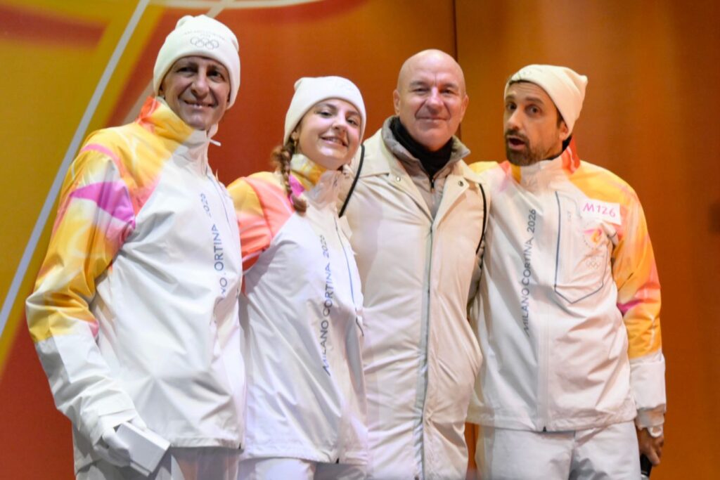 Livorno tappa del viaggio della Fiamma Olimpica 2025, il commento del sindaco Salvetti