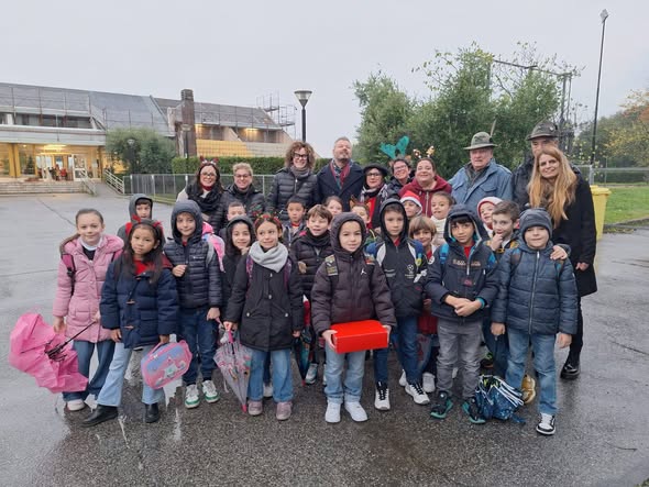 Proviamo a fare il Pedibus, grande successo stamattina per la sperimentazione in tutte le frazioni
