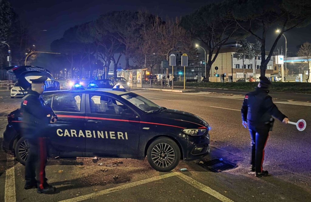 #CONTIENE FOTO# MOVIDA – CONTRASTO A ILLEGALITA’ E DEGRADO NEI QUARTIERI CENTOCELLE, ALESSANDRINO, CASILINO, OSTERIA DEL CURATO E STATUARIO. UNE PERSONA ARRESTATA E 6 DENUNCIATE. 14ENNE TROVATO IN POSSESSO DI ARMI E DROGA.