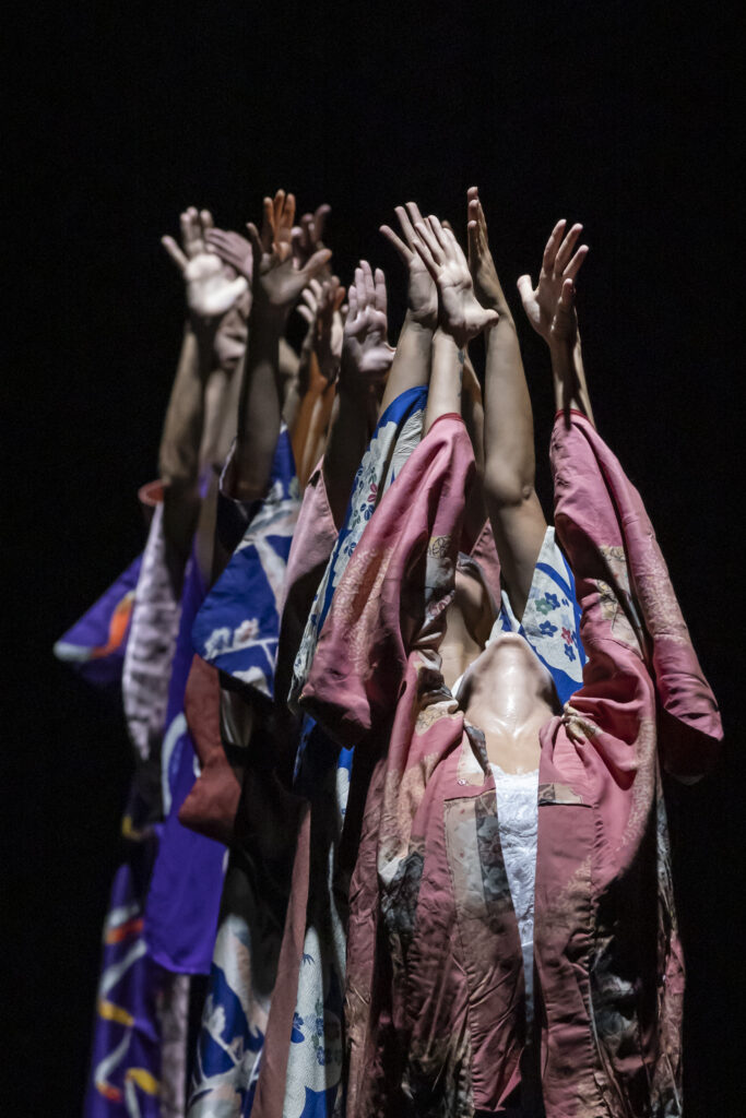La passione e il coraggio delle eroine di Puccini. Al Teatro Galli Monica Casadei dà voce alle donne attraverso la danza