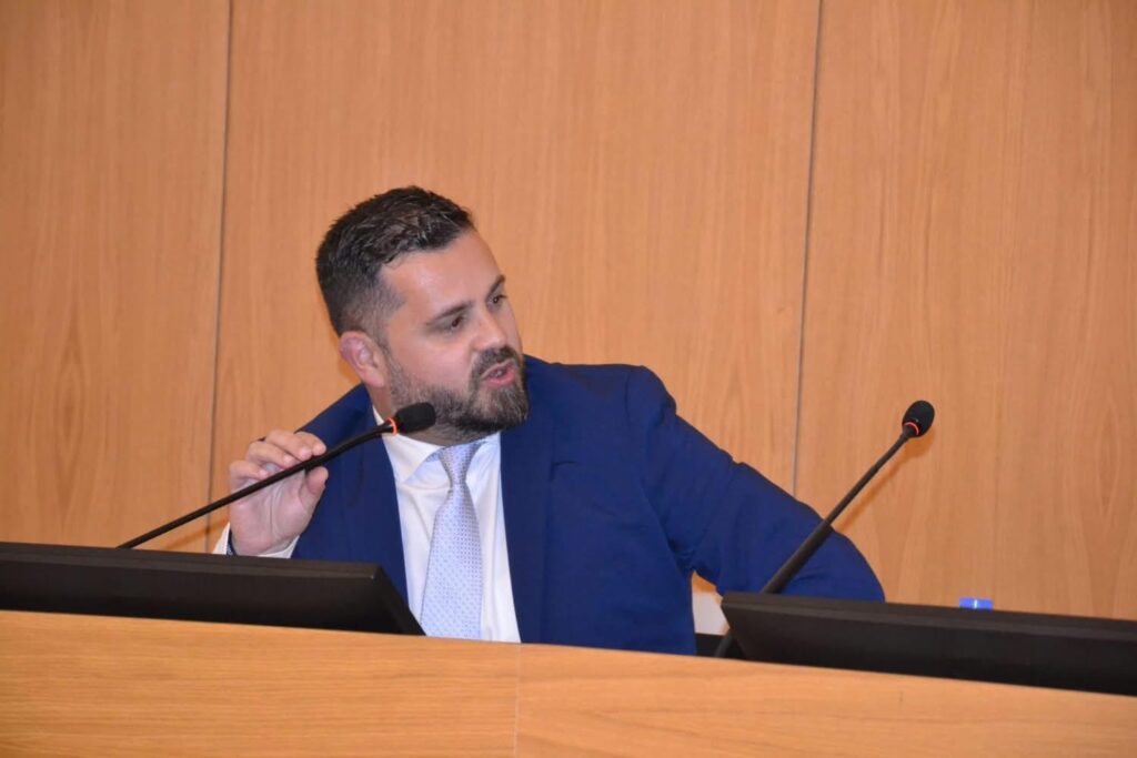 L’Aquila – Comunicato stampa presidente Vittorini su PFTE nuova illuminazione Stadio Gran Sasso-Acconcia