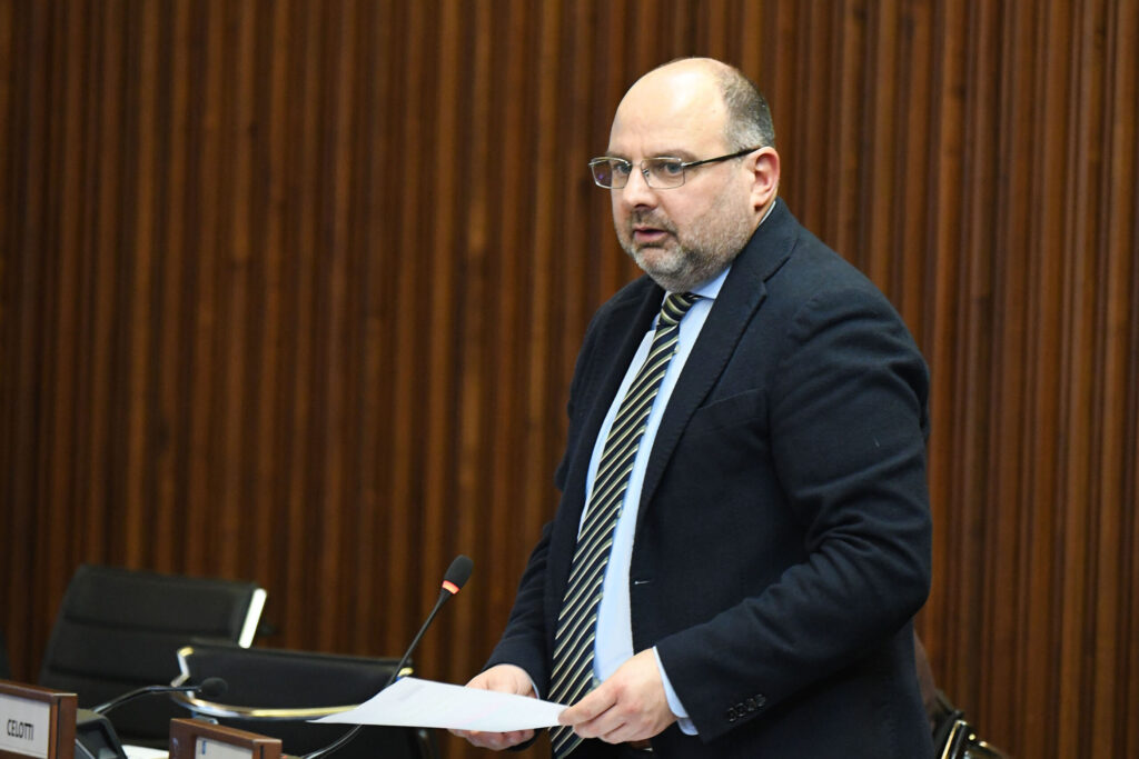 (ACON) IRAN. MORETTI (PD): IN PIAZZA A TRIESTE UNA STRAORDINARIA ENERGIA