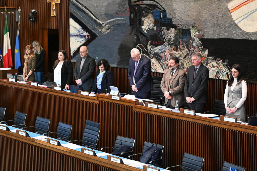 (ACON) INCIDENTE MONFALCONE. MINUTO DI RACCOGLIMENTO IN AULA PER ANDREUZZA