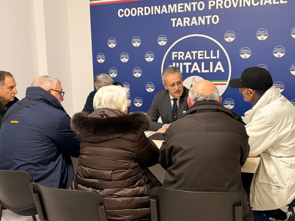 Comunicato stampa su riunione aeroporto Grottaglie. In allegato le foto