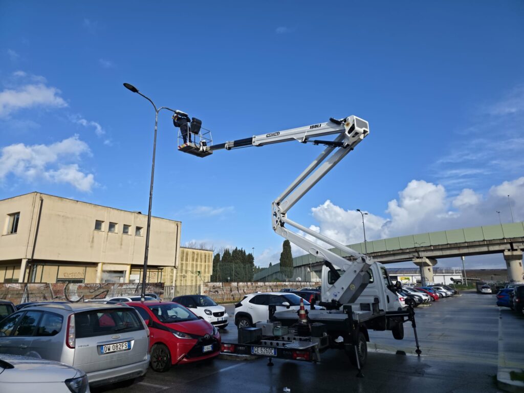 Sicurezza, raddoppiata l’illuminazione nel piazzale della stazione di Lavinio