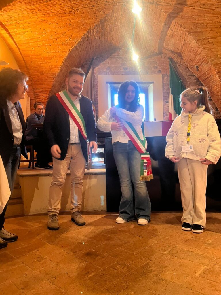 Nuovo Consiglio comunale dei ragazzi: ad Altopascio spazio a idee, partecipazione e futuro | Comunicato stampa e foto