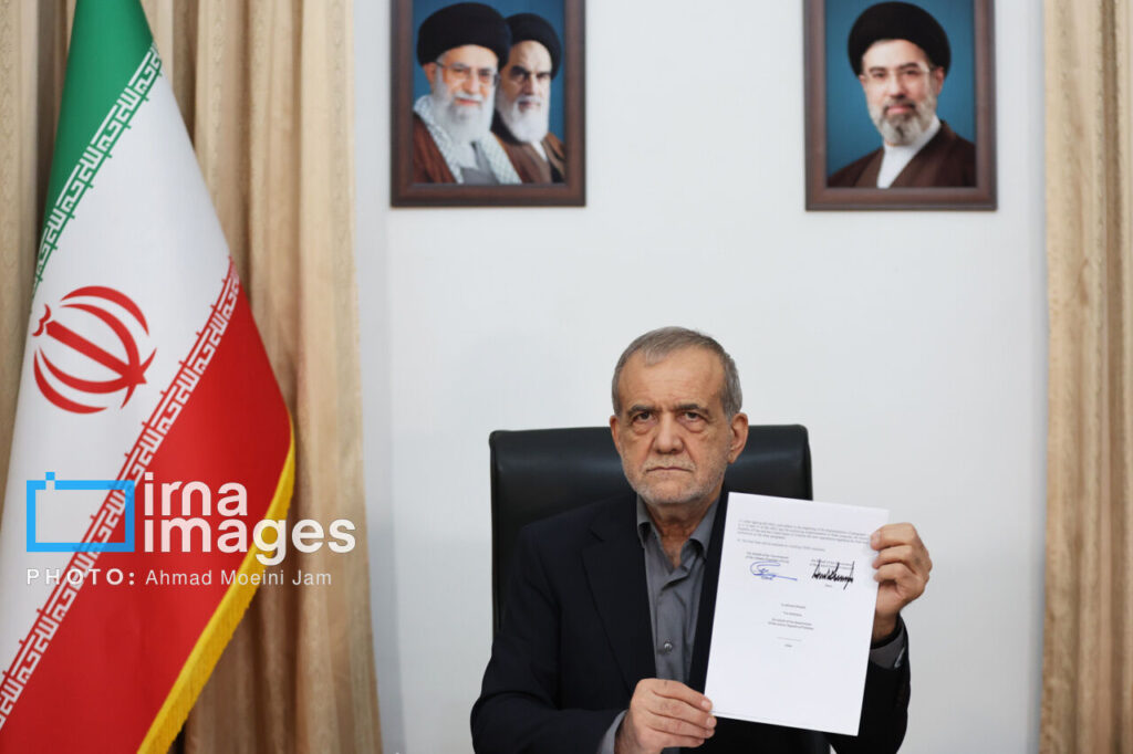Storica firma di Masoud Pezeshkian sul MoU Iran-USA