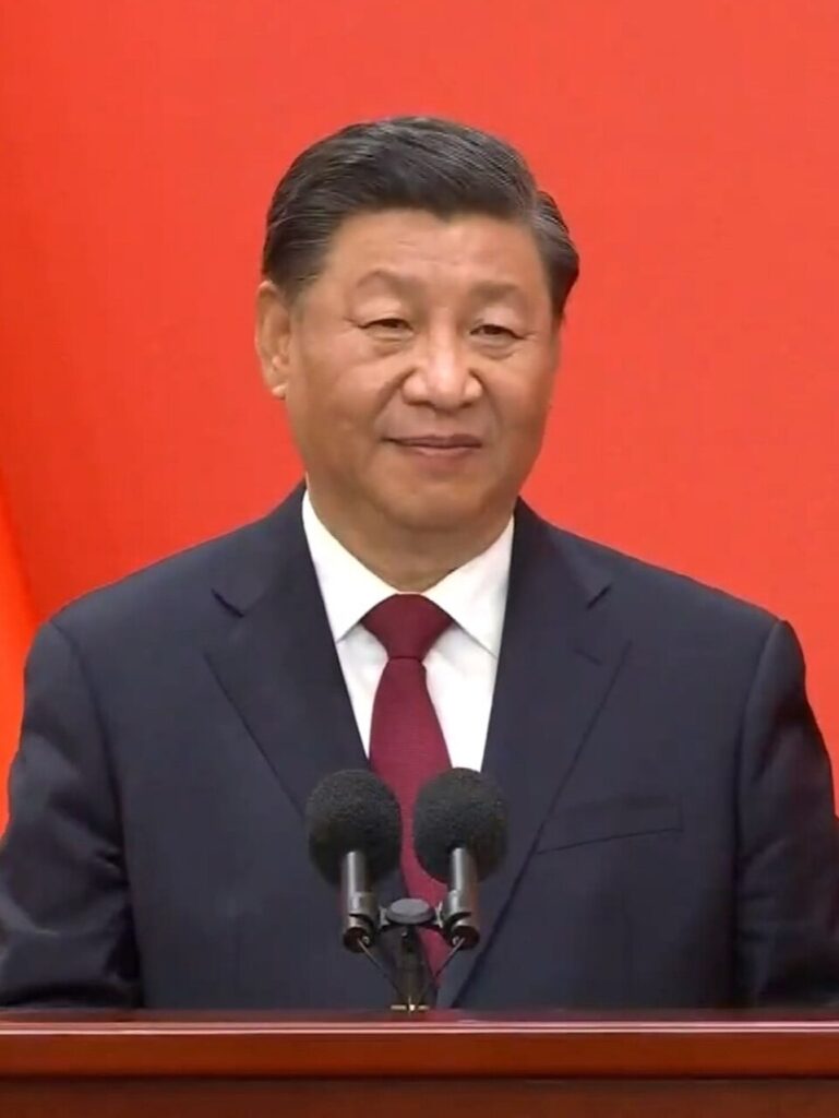Xiplomacy: la Cina forgia nuove “amicizie di ferro” in un mondo incerto; Vucic e Sharif a Pechino Xi Jinping a Pechino: la leadership cinese consolida le alleanze strategiche con il Pakistan e la Serbia sotto il segno dell' "amicizia di ferro" (Foto: Cina news service/by CC 4.0)