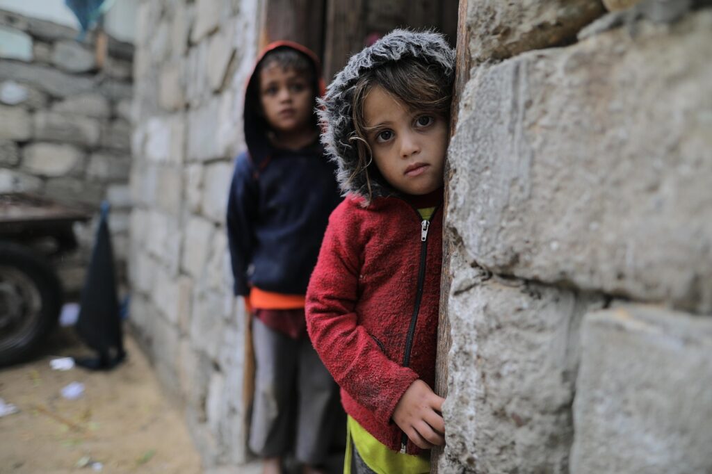 Gaza, l’infanzia negata: il dramma dei minori tra le macerie della Striscia.