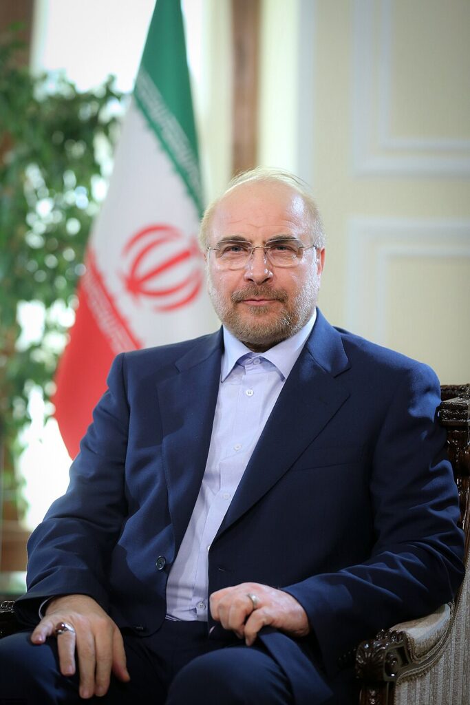 "Mohammad Bagher Ghalibaf, Presidente del Parlamento iraniano: 'L'epoca degli accordi unilaterali è giunta al termine'."