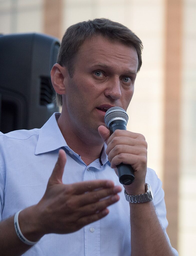 Alexei Navalny, leader dell’opposizione russa. Il Consiglio dell’Unione Europea ha imposto sanzioni a sei scienziati coinvolti nel suo avvelenamento e nella sua morte.