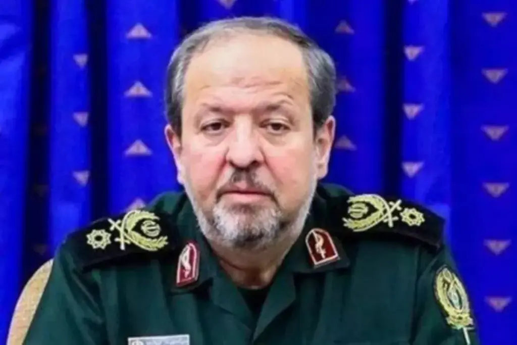 Medio Oriente: il Ministro della Difesa ad interim iraniano Ebnolreza esorta all’unità islamica contro le destabilizzazioni di Israele Il generale di brigata Majid Ebnolreza, Ministro della Difesa ad interim dell'Iran (Foto:indiatv - The Caspian Post/CC BY 4.0)