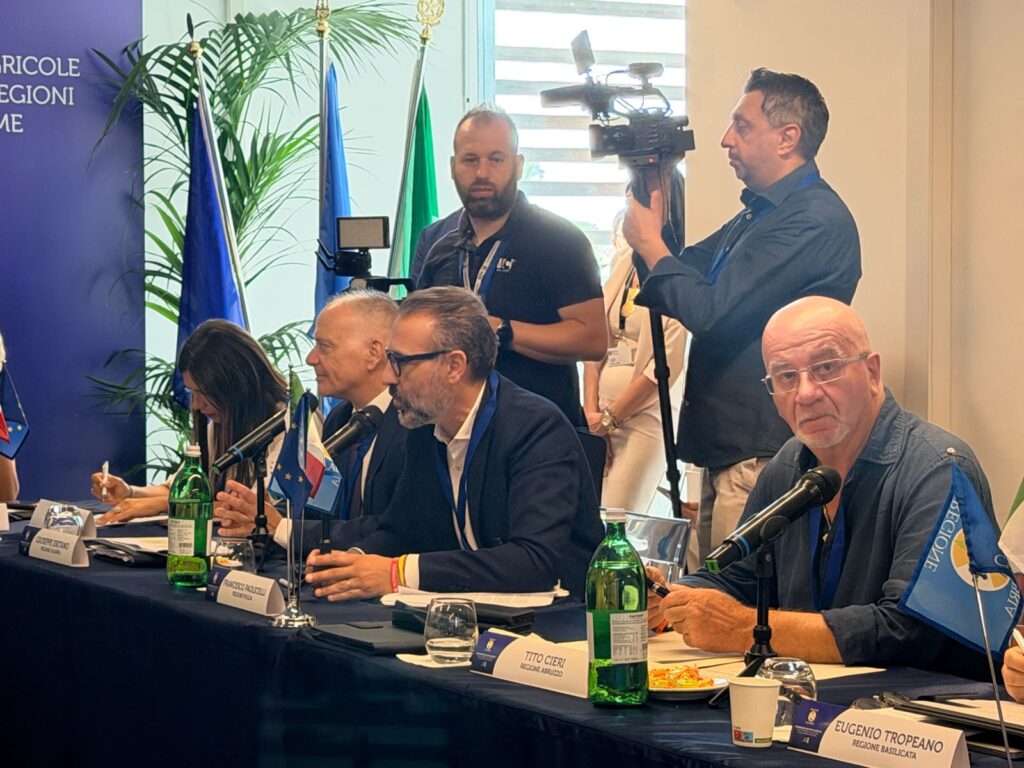 Agenzia regionale 766.26 Olivicoltura Paolicelli su Cpa a Bari in Fiera del Levante 2026