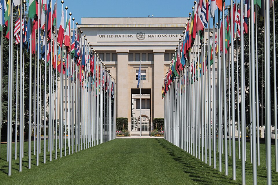 L’ONU verso la bancarotta: allarme fondi entro settembre Sede delle Nazioni Unite a New York. L'organizzazione avverte: rischio bancarotta entro fine estate senza nuovi contributi.