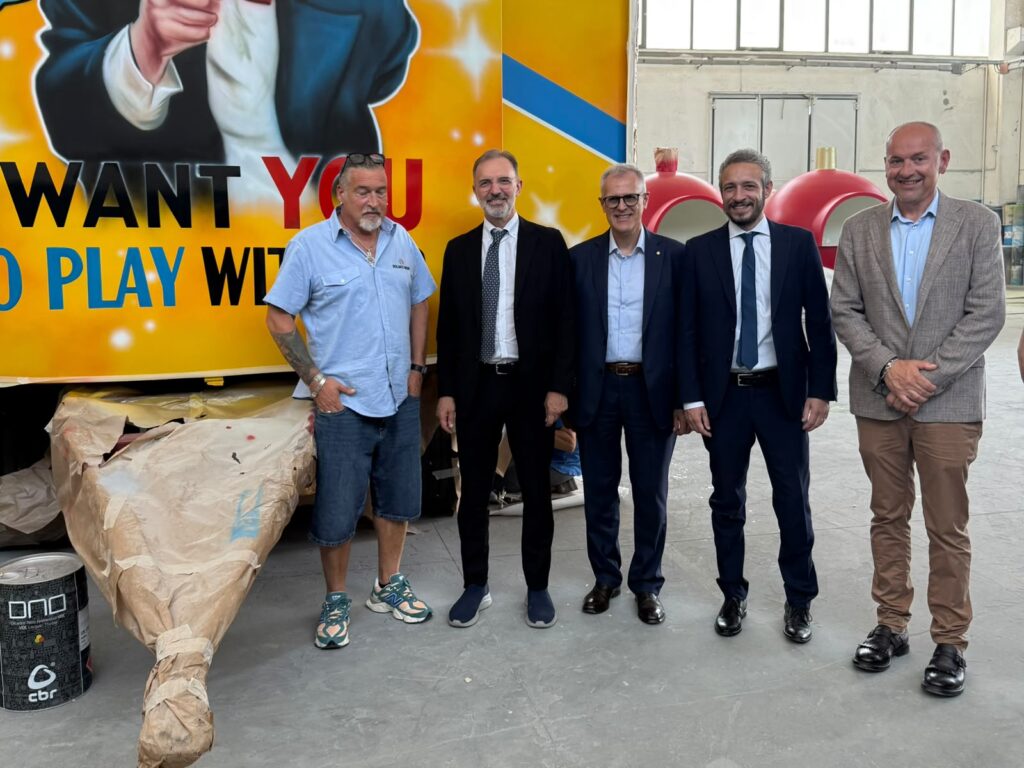 Comunicato Stampa 1193/2026 Veneto, culla mondiale del divertimento: assessore Bitonci nel Polesine in visita al Distretto della Giostra