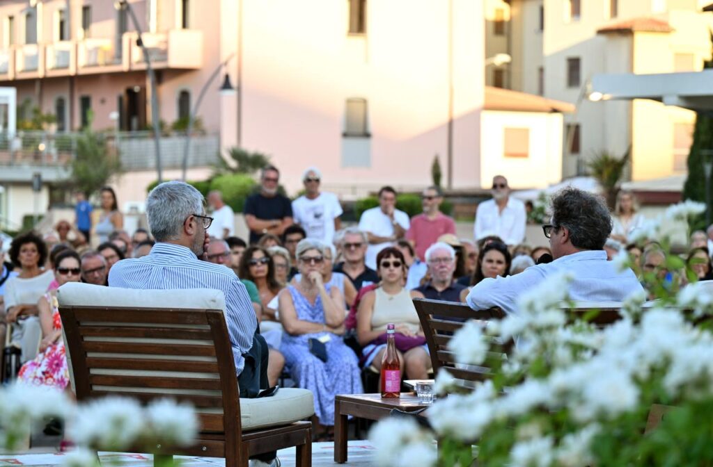 Castiglione Racconta”, successo per la prima edizione: grandi ospiti e pubblico protagonista