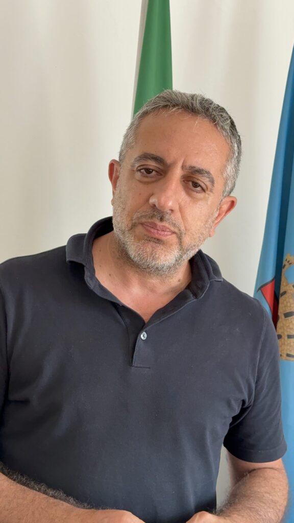 STRADA DELL’EJANO, INDETTA LA CONFERENZA DEI SERVIZI. IACOBINI (SINDACO DI CASSANO ALL’IONIO): «UN PASSO CONCRETO PER UN’OPERA ATTESA DA DECENNI. ORA VIGILEREMO PERCHÉ L’ITER PROCEDA SPEDITAMENTE»