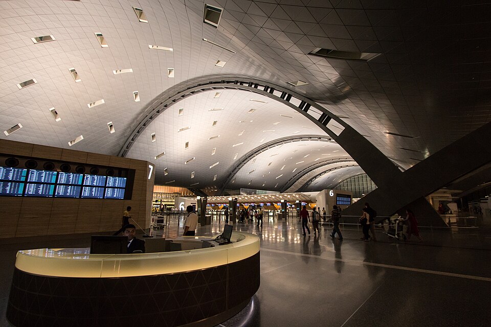 Qatar, il Ministero della Salute lancia il sistema digitale per i medicinali controllati dei viaggiatori Hamad International Airport a Doha