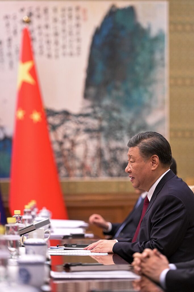 Il presidente cinese Xi Jinping, al centro della proiezione diplomatica ed economica tra Asia e Nord Africa.