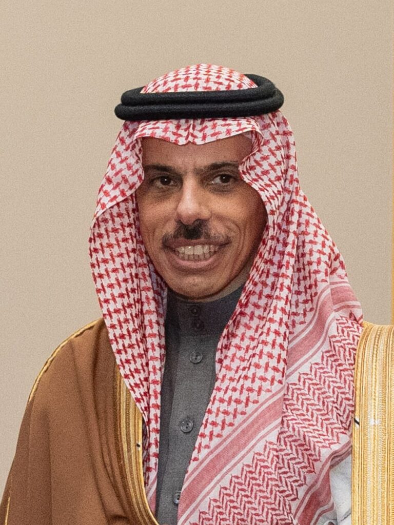 Il principe Faisal bin Farhan: Ministro degli Esteri dell'Arabia Saudita, impegnato nei recenti contatti diplomatici regionali con Teheran.