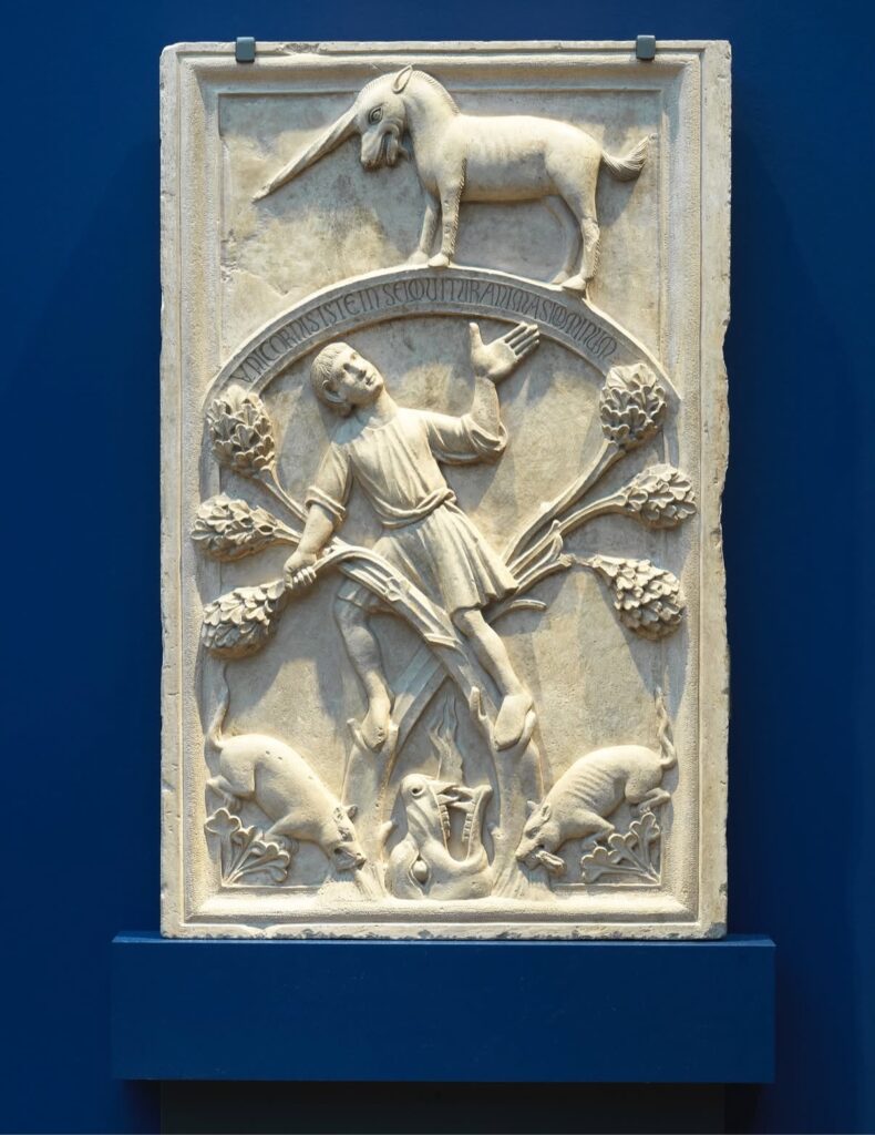L’APOLOGO DELL’UNICORNO, TRA I CAPOLAVORI MEDIEVALI DELLA SCULTURA FERRARESE, TORNA IN CITTÀ AL MUSEO DELLA CATTEDRALE DOPO IL SUCCESSO NELLE GRANDI MOSTRE DI POTSDAM, IN GERMANIA, E PARIGI